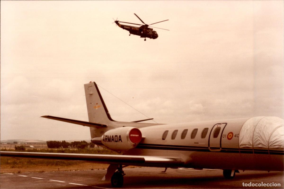 Militaria: Original - A&ntilde;o 1986 - Avion de la Armada Espa&ntilde;ola - Base naval de Rota - Cadiz