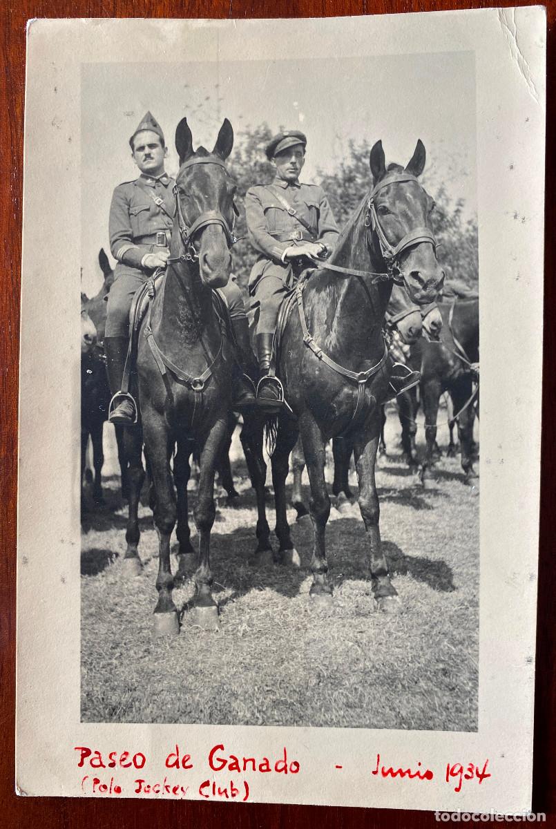 Militaria: FOTOGRAFIA DE MILITARES EN EL POLO JOCKEY CLUB, JUNIO DE 1934, PASEO DE GANADO, MIDE 15,5 X 10 CMS.