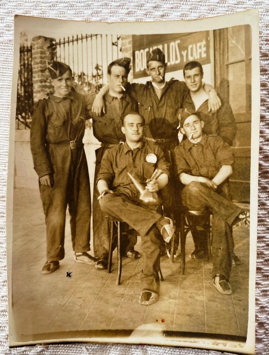 Militaria: FOTOGRAFIA DE MILITARES DE AVIACION GUERRA CIVIL, ZONA NACIONAL, 1937, MIDE 8,8 X 6,7 CMS.