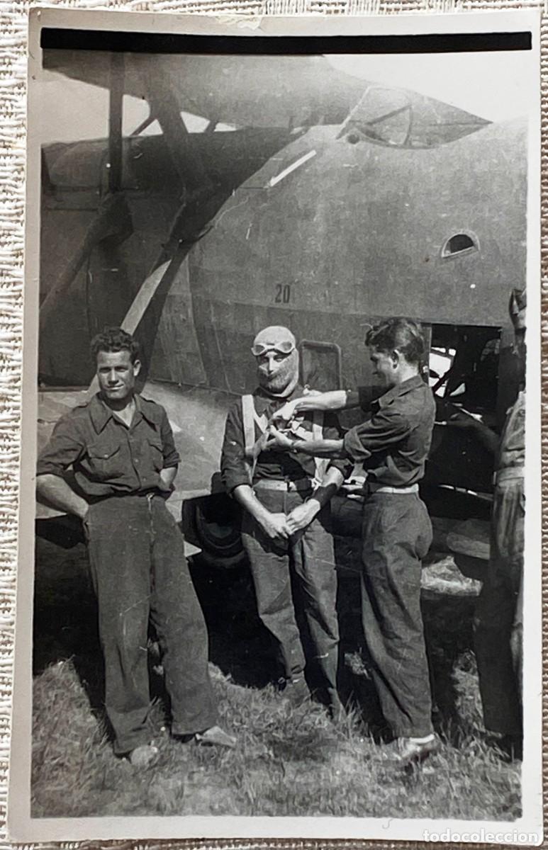 Militaria: FOTOGRAFIA DE PILOTO DE AVIACION, GUERRA CIVIL, 1937, ZONA NACIONAL, MIDE 8,5 X 5,4 CMS. EXCEPCIONA