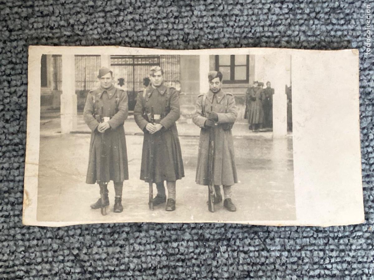 Militaria: ANTIGUA FOTOGRAF&Iacute;A SOLDADOS ESPA&Ntilde;OLES GUERRA CIVIL?