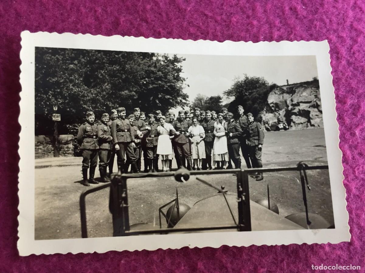 Militaria: *** FOTO DE SOLDADOS ALEMANES CON ENFERMERAS *** III REICH *** 2&ordf; SEGUNDA GUERRA MUNDIAL **