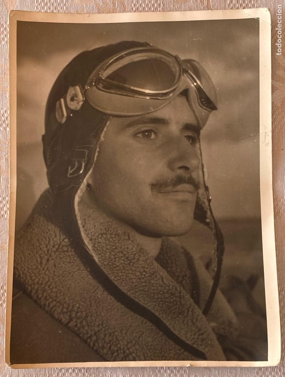 Militaria: ANTIGUA FOTOGRAFIA DE PILOTO MILITAR, POSIBLEMENTE GUERRA CIVIL, ES GRANDE, MIDE 24 X 17,5 CMS. EXCE