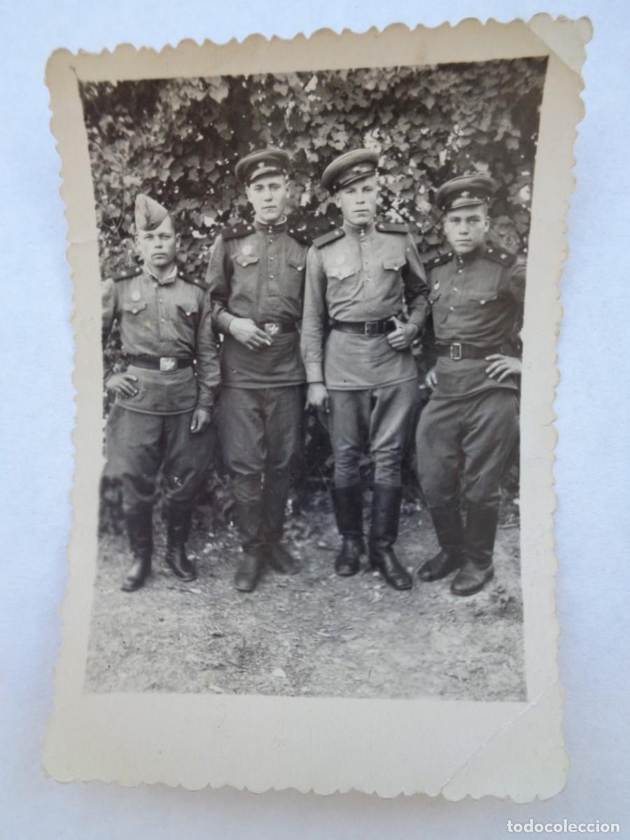 Militaria: POST GUERRA MUNDIAL : FOTO DE MILITARES COMUNISTAS DE LA UNION SOVIETICA