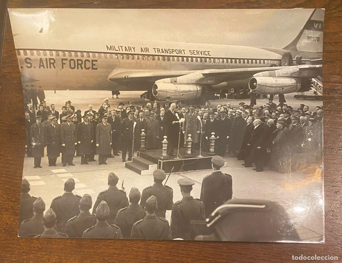 Militaria: FOTOGRAFIA DEL PRESIDENTE EISENHOWER, CON EL GERALISMO FRANCO, FOTO DE PRENSA, FOTO JORDAN, MIDE 24