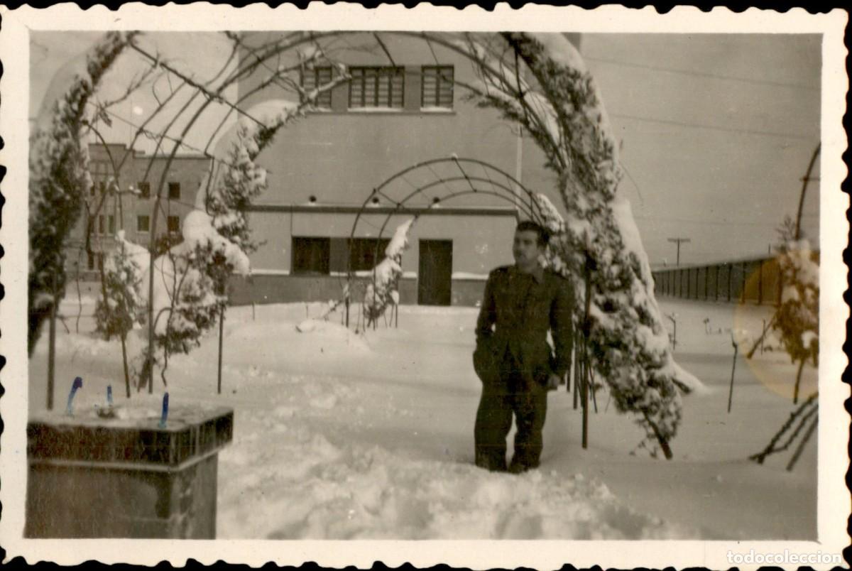 Militaria: A&ntilde;o 1947 - Soldados espa&ntilde;oles de postguerra en Lerida Lleida - Catalu&ntilde;a