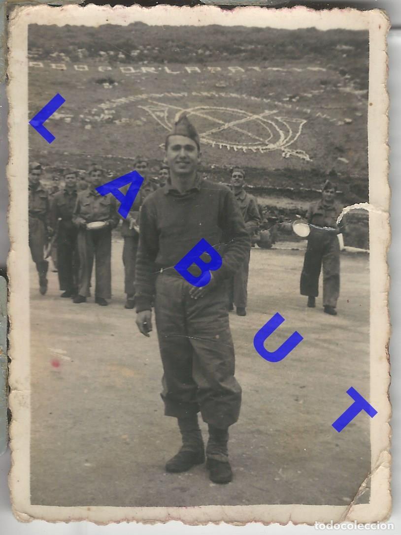 Militaria: CADIZ SAN ROQUE JURA BANDERA PROCEDE DE BOLLULLOS DEL CONDADO 1952 FOTOGRAFIA 9X7 J98