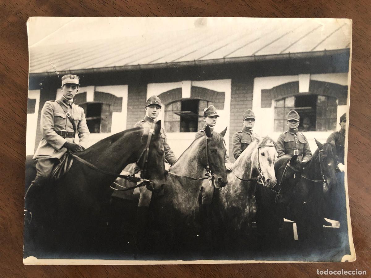 Militaria: A&Ntilde;O 1921. ESCUELA DE INFANTER&Iacute;A, BUCAREST. EN VISITA DEL INFANTE DE ESPA&Ntilde;A.