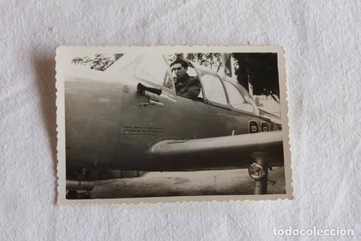 Militaria: AVIONETA MILITAR CON PILOTO