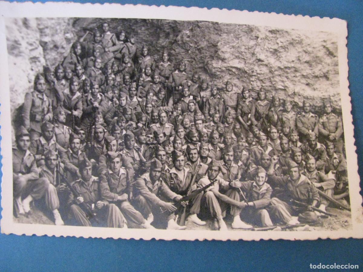 Militaria: FOTO LEGIONARIOS. A&Ntilde;OS 50 O 60. 13X8,5 CM.