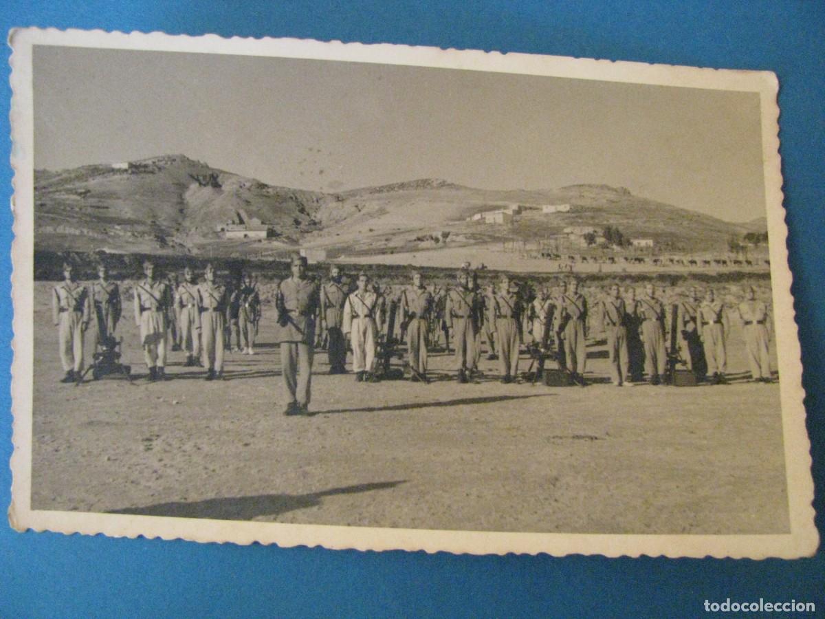 Militaria: FOTO LEGIONARIOS. A&Ntilde;OS 50 O 60. 13X8,5 CM.