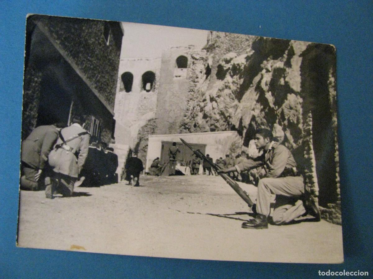 Militaria: FOTO DE LEGIONARIOS. A&Ntilde;OS 50 O 60. 10,5X7,5 CM.