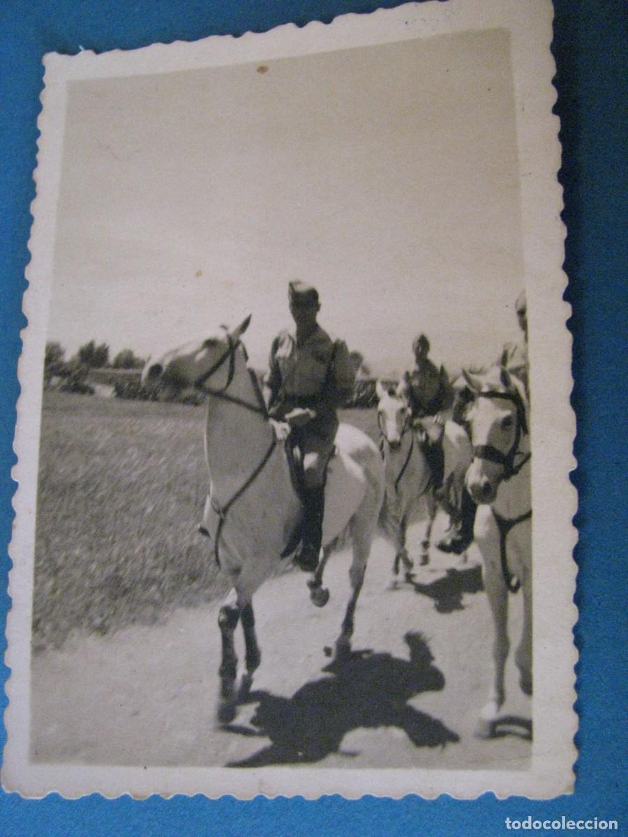 Militaria: FOTO DE LEGIONARIOS. 1957. 8,5X6,5 CM. FOTO X, ALHUCEMAS.