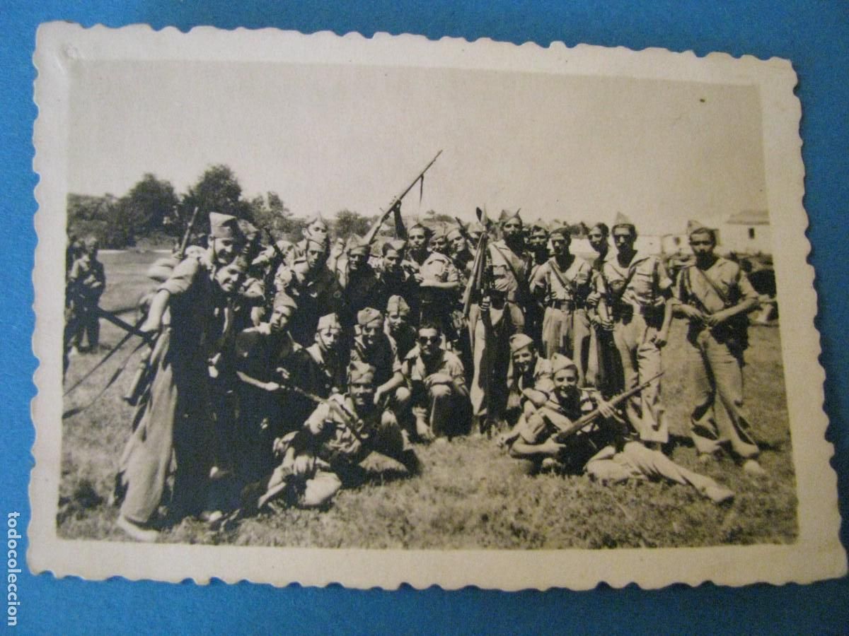 Militaria: FOTO DE LEGIONARIOS. 1957. 8,5X6 CM. FOTO X, ALHUCEMAS.