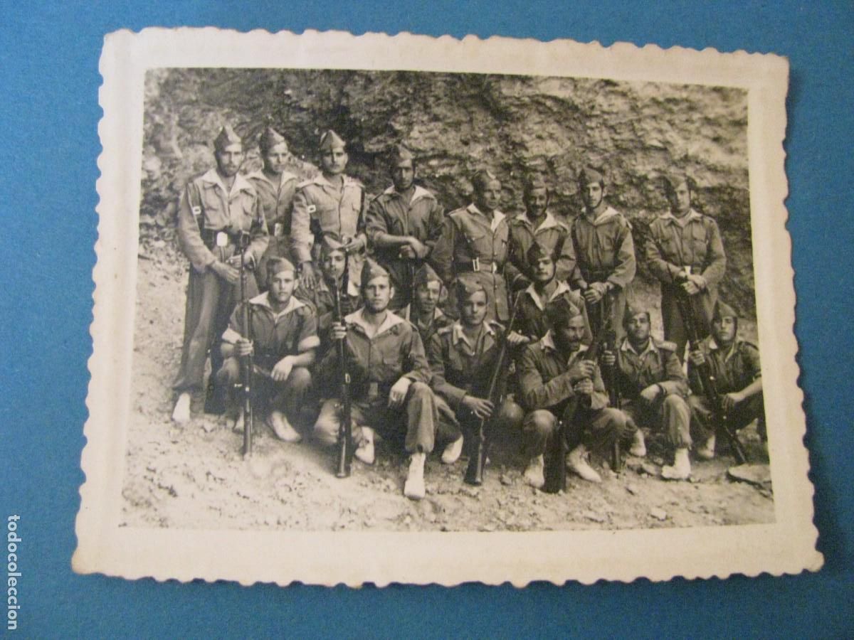 Military Antiques: FOTO DE LEGIONARIOS. A&Ntilde;OS 50 O 60. 8,5X6,5 CM.