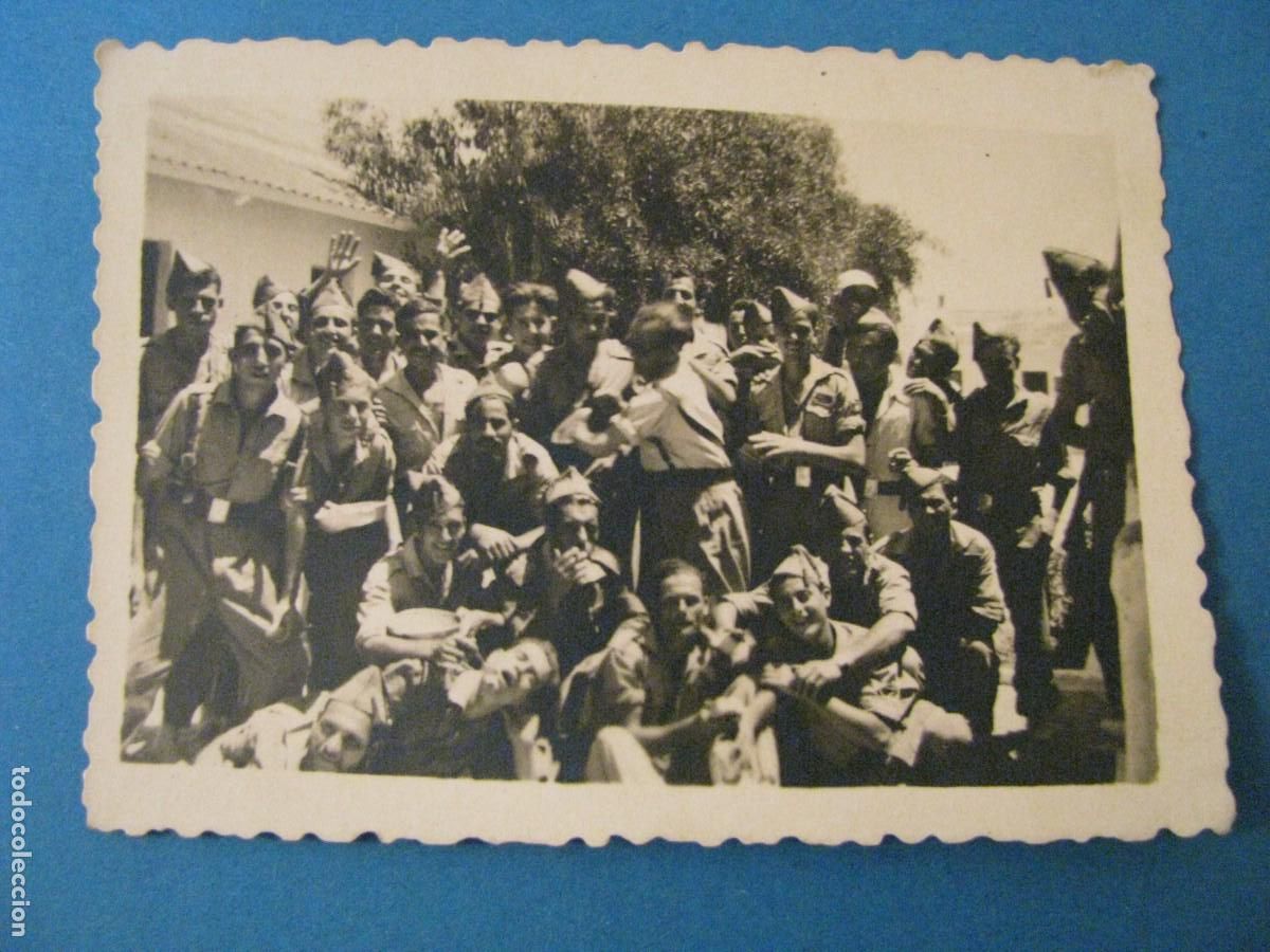 Militaria: FOTO DE LEGIONARIOS. 1957. 8,5X6 CM. FOTO X, ALHUCEMAS.