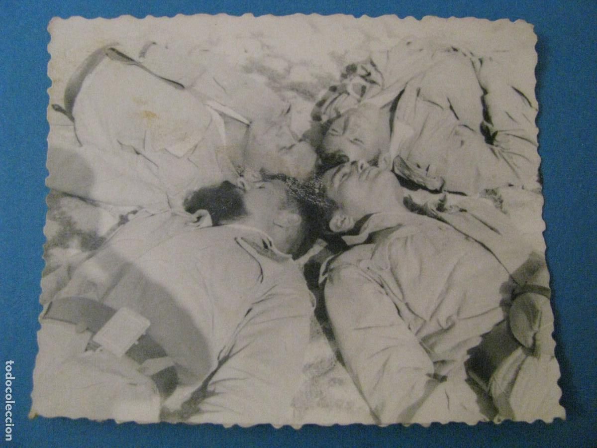 Military Antiques: FOTO DE LEGIONARIOS. A&Ntilde;OS 50 O 60. 8,5X7 CM.