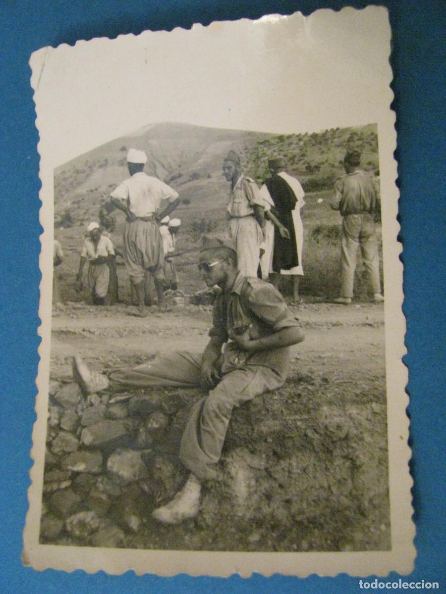 Military Antiques: FOTO DE LEGIONARIOS. 1954. 8,5X6 CM. FOTO X VILLA SANJURJO.