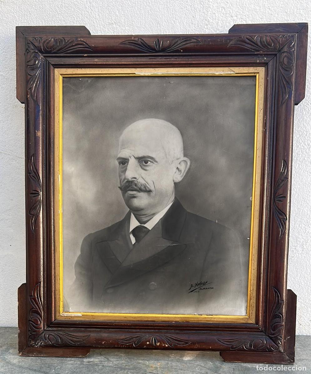 Militaria: FITOGRAFIA DE A. NAVALON DE ALMANSA POLITICO ESPA&Ntilde;OL DE LA REPUBLICA 63 X 78 CMS. 46 X 58 LA FOTO