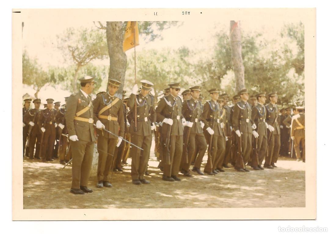 Militaria: OFICIALES DEL EJ&Eacute;RCITO ESPA&Ntilde;OL EN FORMACI&Oacute;N EN EL A&Ntilde;O1971