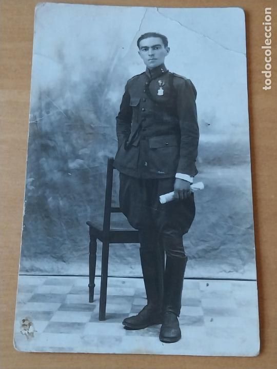 Militaria: MILITAR CONDECORADO EPOCA ALFONSINA BOTAS ALTAS DORSO POSTAL