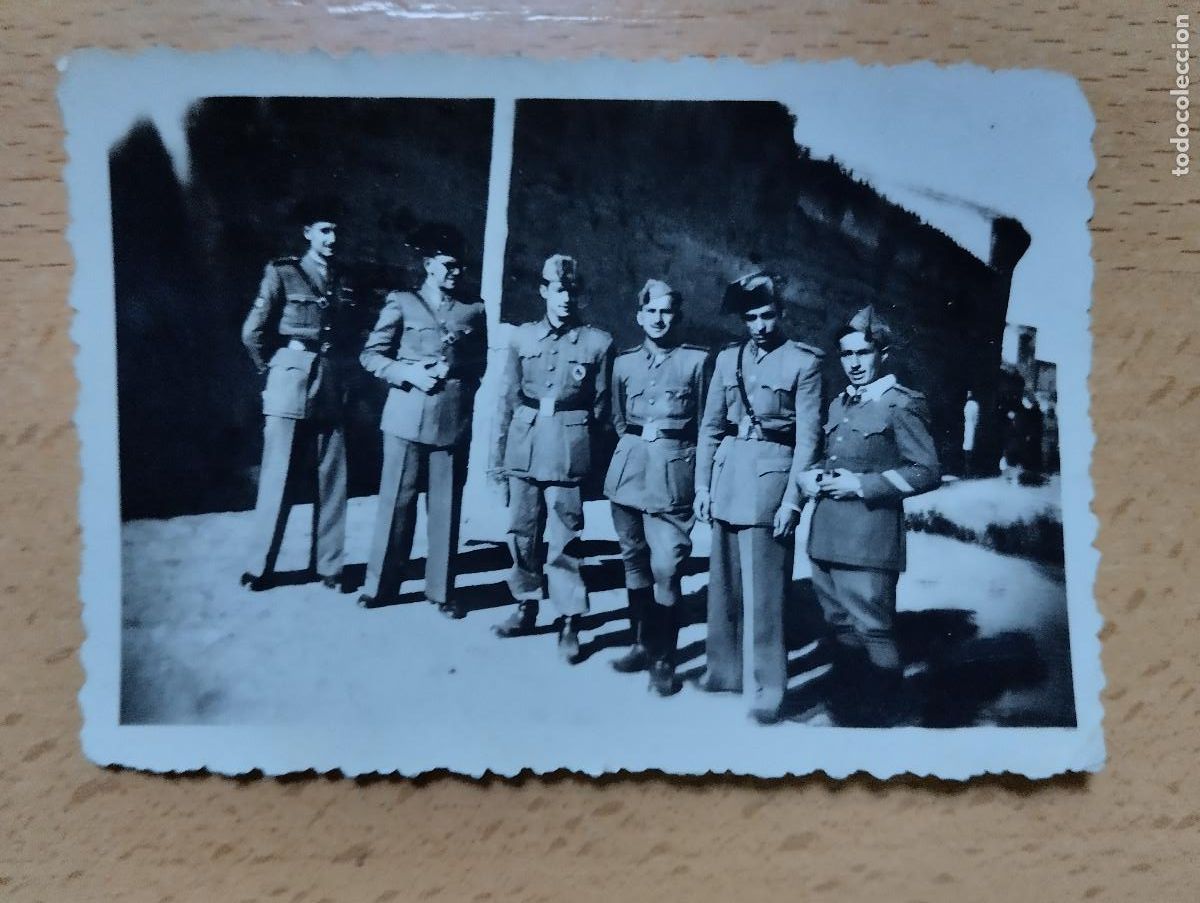 Militaria: FOTO MILITAR. GUARDIA CIVIL. A&Ntilde;O 1945. 9X6,2CM.