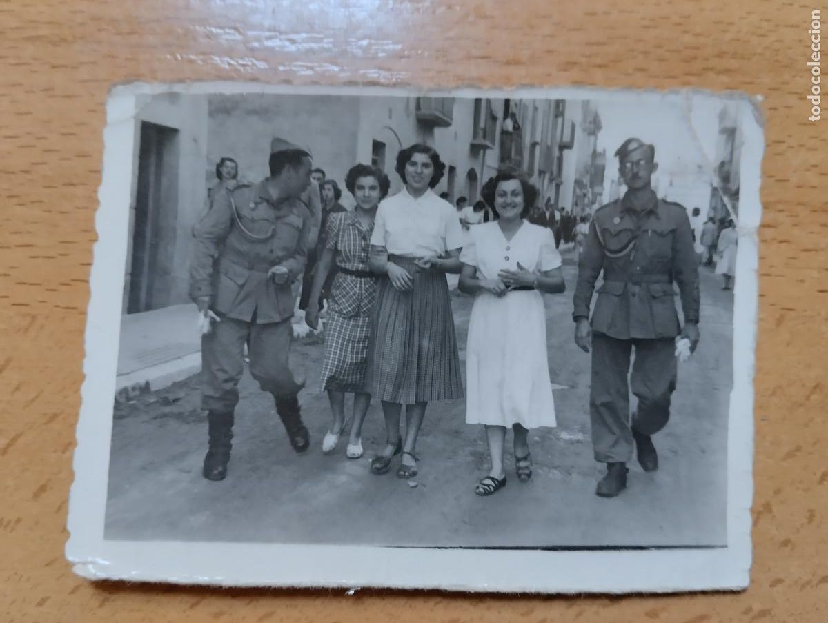 Militaria: FOTO MILITAR. (CASTILLEJOS) 8,7X6,4CM.