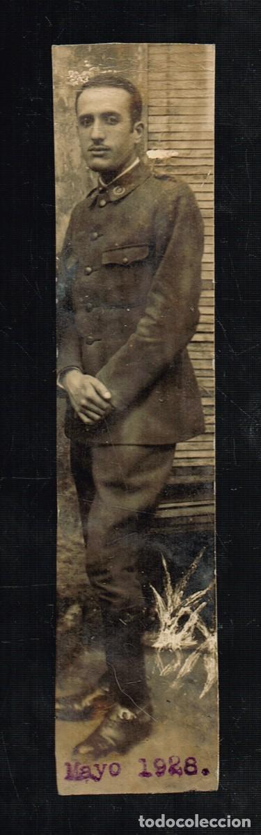 Militaria: 1928 Mayo RECORTE DE UNA FOTOGRAF&Iacute;A DE UN SOLDADO ESPA&Ntilde;OL EJERCITO DE TIERRA