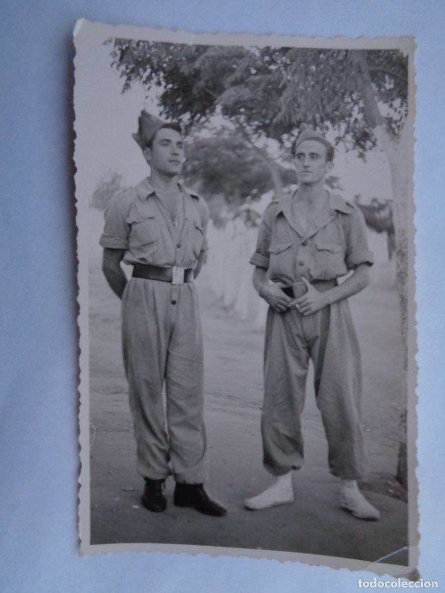 Militaria: LA LEGION : FOTO DE LEGIONARIOS POSANDO. KRINDA , 1958