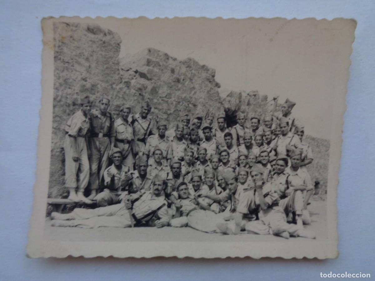 Militaria: LA LEGION : FOTO DE LEGIONARIOS POSANDO EN UN FUERTE EN EL SAHARA