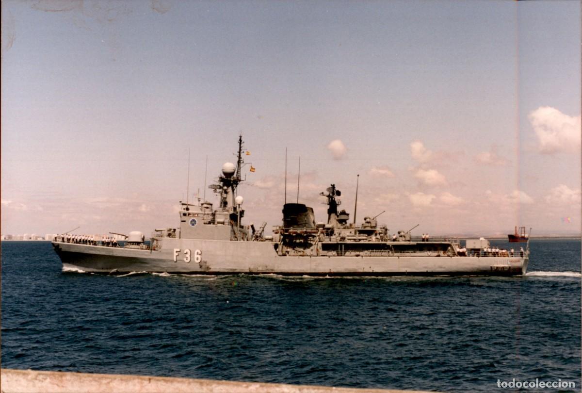 Militaria: F36 Fragata Vencedora Maniobras de la Armada Espa&ntilde;ola de guerra en el Golfo de Cadiz - A&ntilde;os 80