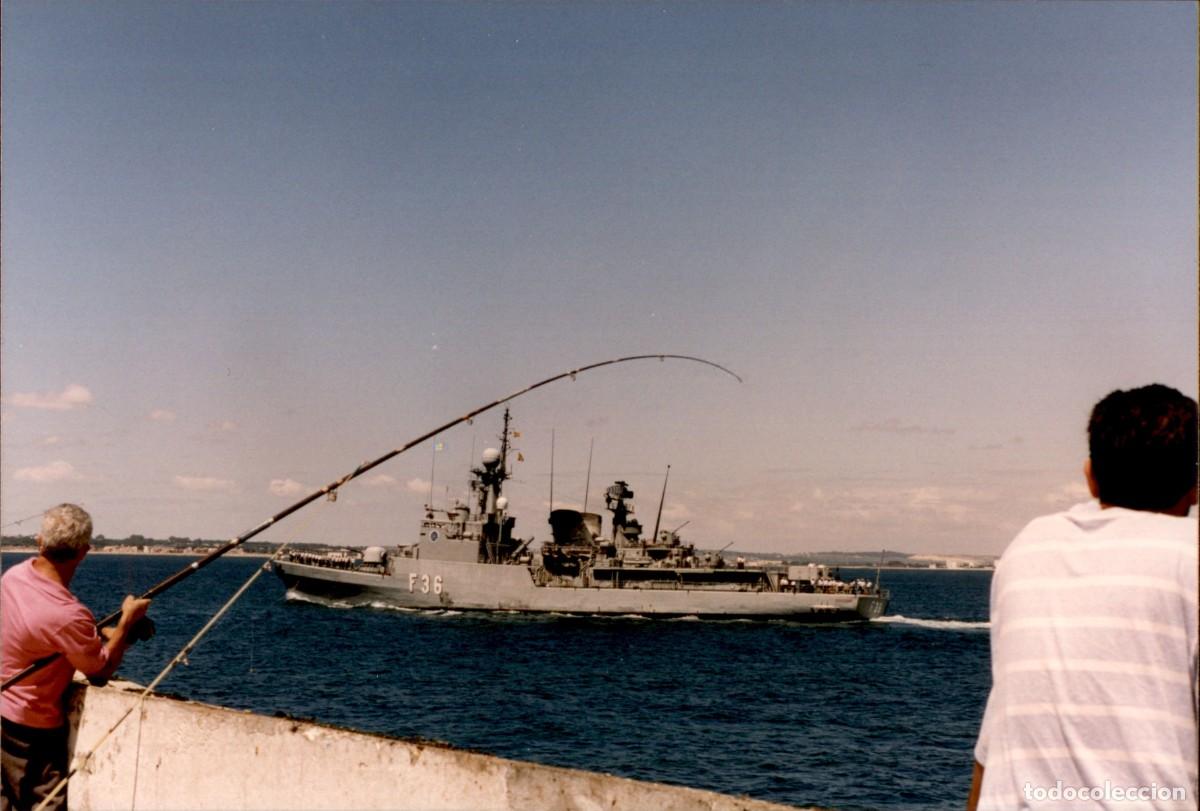 Militaria: F36 Fragata Vencedora - Maniobras de la Armada Espa&ntilde;ola de guerra en el Golfo de Cadiz - A&ntilde;os 80