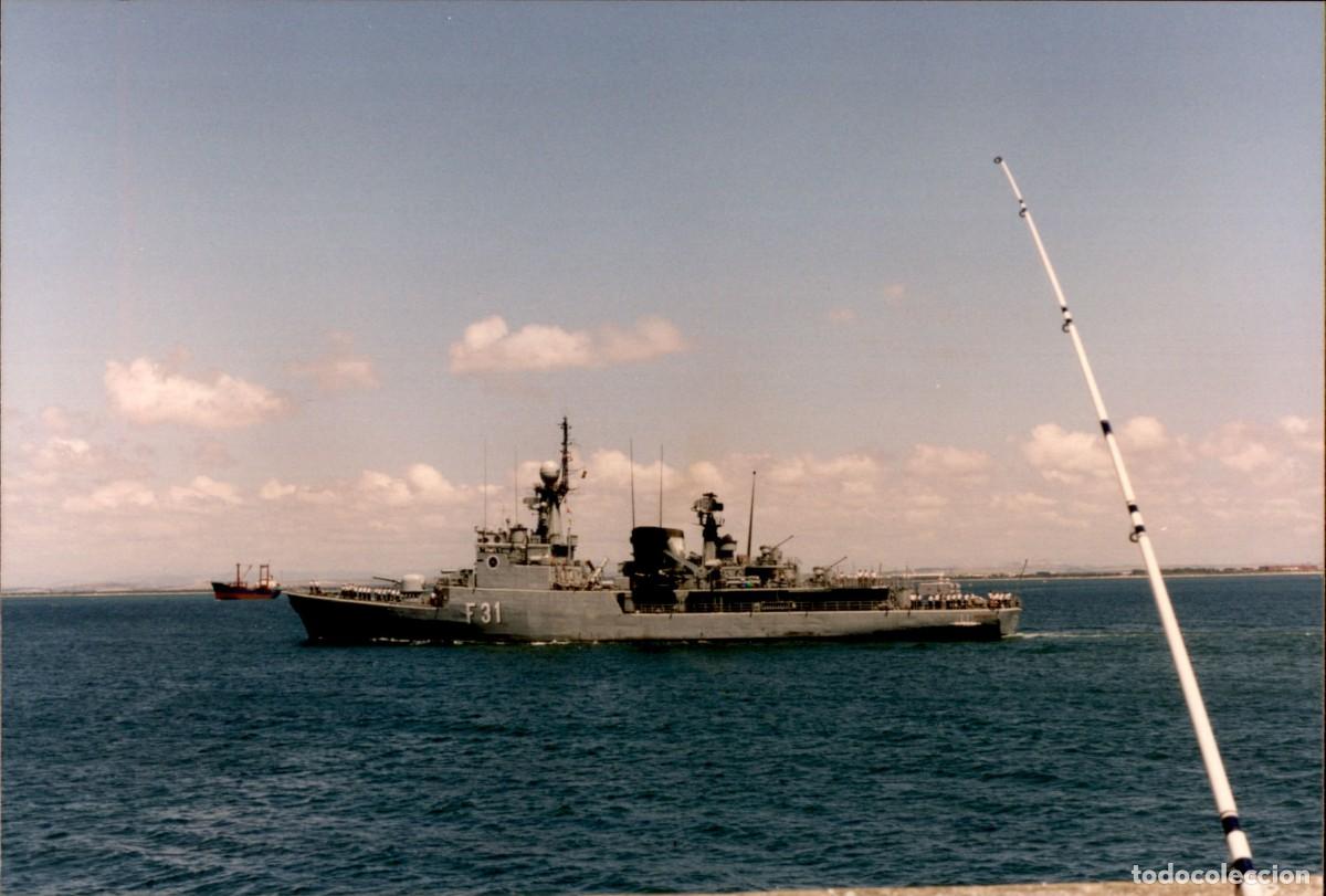 Militaria: F31 Fragata Descubierta - Maniobras de la Armada Espa&ntilde;ola de guerra en el Golfo de Cadiz - A&ntilde;os 80