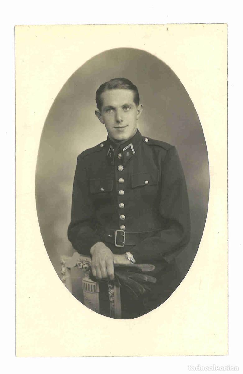 Militaria: Fotograf&iacute;a de estudio de militar franc&eacute;s