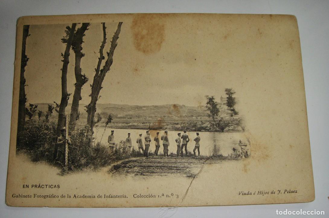 Militaria: Antigua postal fotogr&aacute;fica. Gabinete fotogr&aacute;fico de la Academia de Infanter&iacute;a. En pr&aacute;cticas.