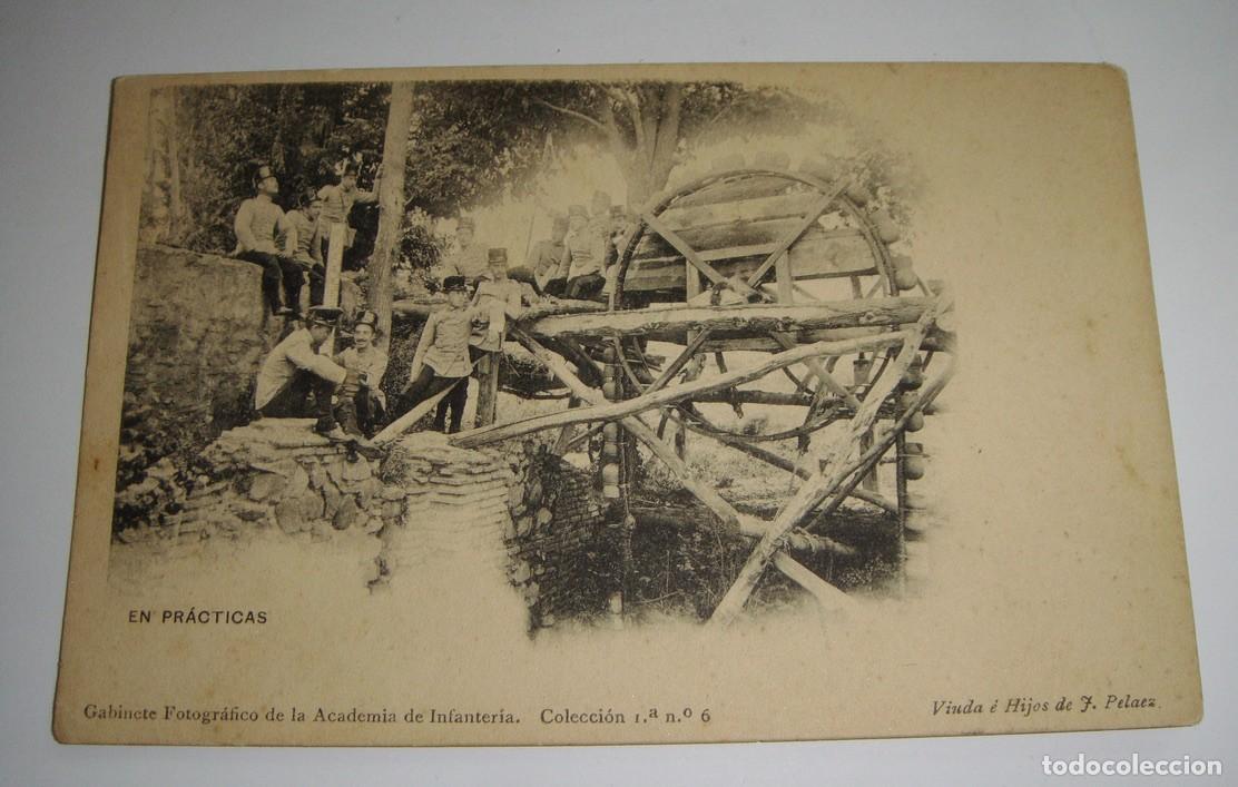 Militaria: Antigua postal fotogr&aacute;fica. Gabinete fotogr&aacute;fico de la Academia de Infanter&iacute;a. En pr&aacute;cticas.