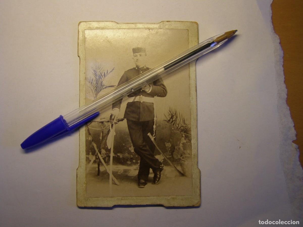 Militaria: Antigua fotografia militar alfonsina, artiller&iacute;a, por la hebilla parece el regimiento n&ordm; 11.