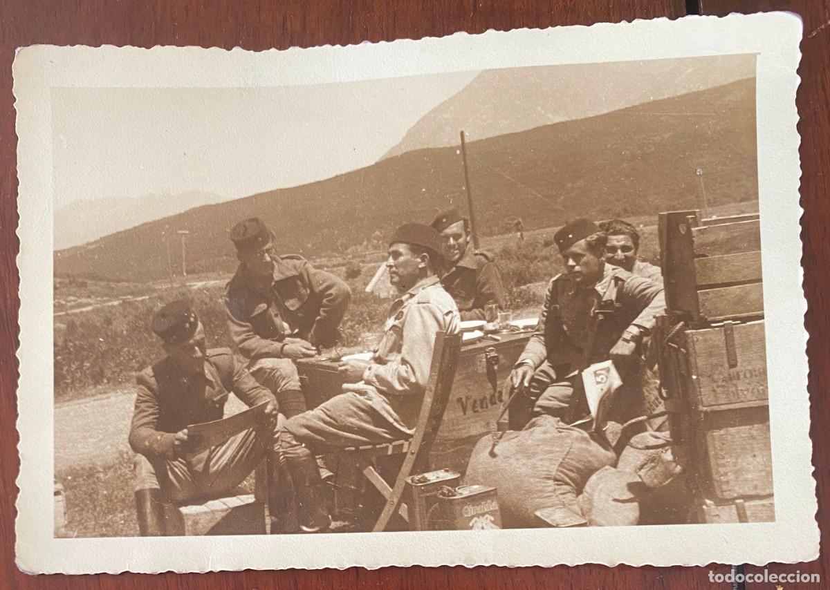 Militaria: FOTOGRAFIA DE REGULARES EN BABEL CAR, 1938 GUERRA CIVIL, TAMA&Ntilde;O POSTAL.