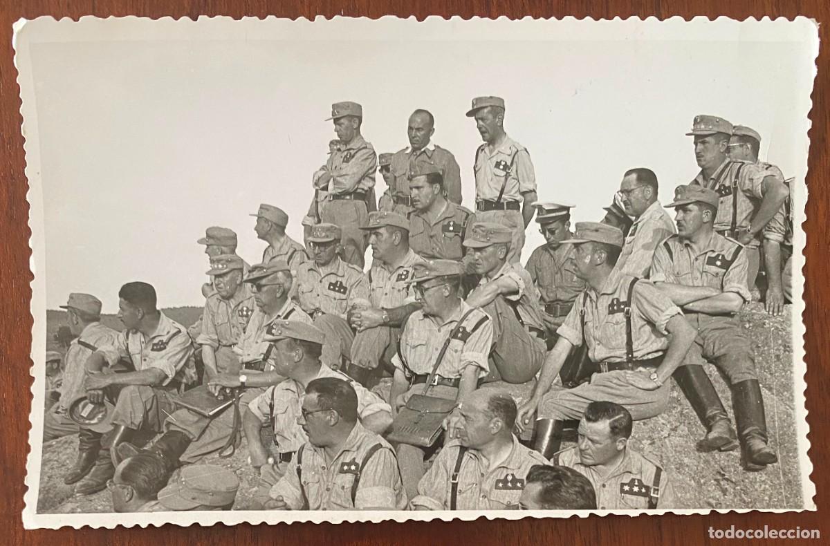 Militaria: FOTOGRAFIA DE OFICIALES EN MANIOBRAS, A&Ntilde;OS 60, TAMA&Ntilde;O POSTAL