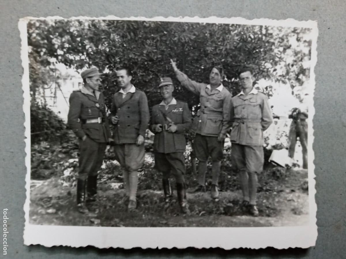 Militaria: GUERRA CIVIL : SARGENTOS DEL EJERCITO CON OFICIALES DE LA LEGION.