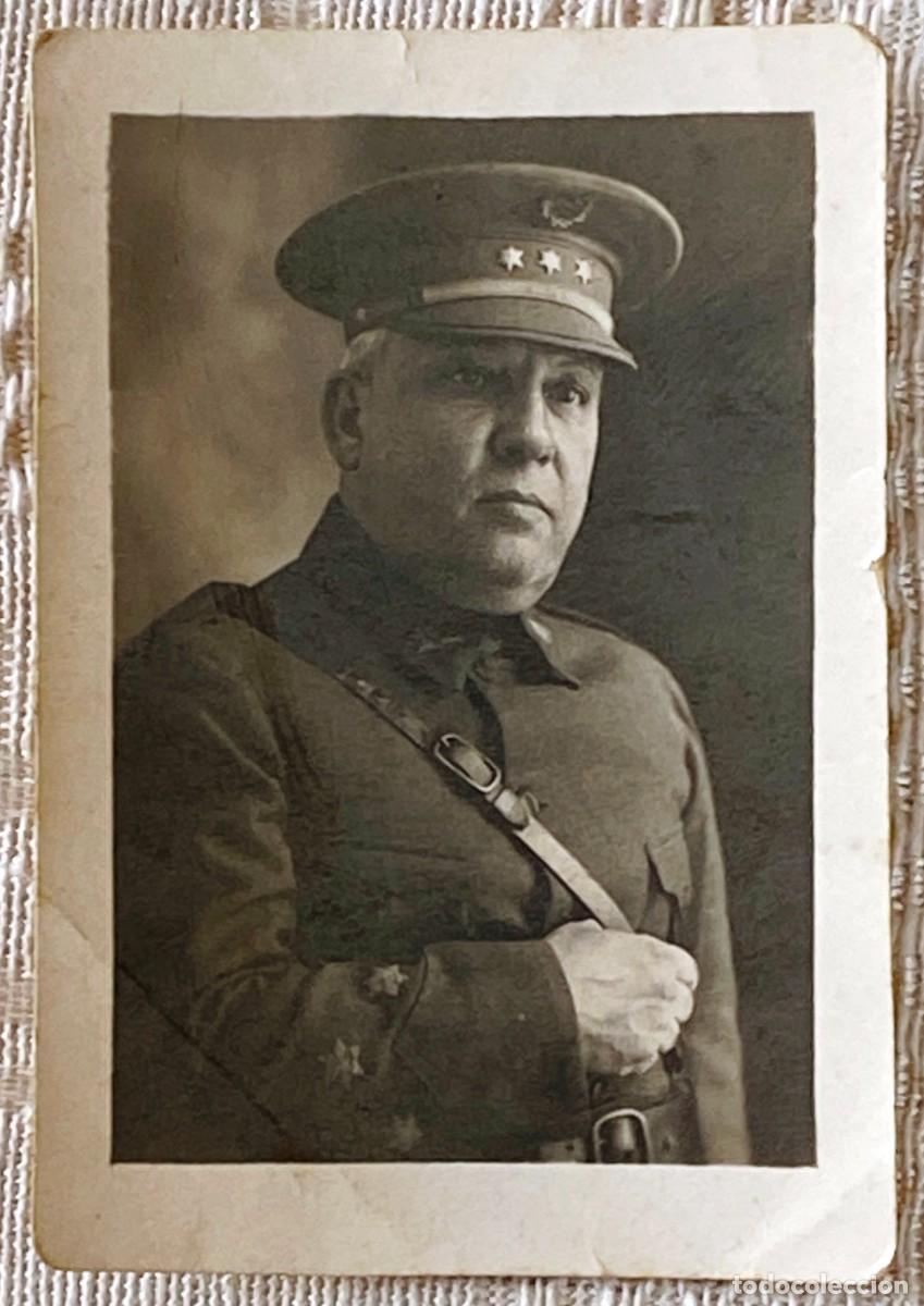 Military Antiques: FOTOGRAFIA DE CAPITAN DE CARABINEROS, 1933 REPUBLICA, MIDE 6,3 X 4,3 CMS.
