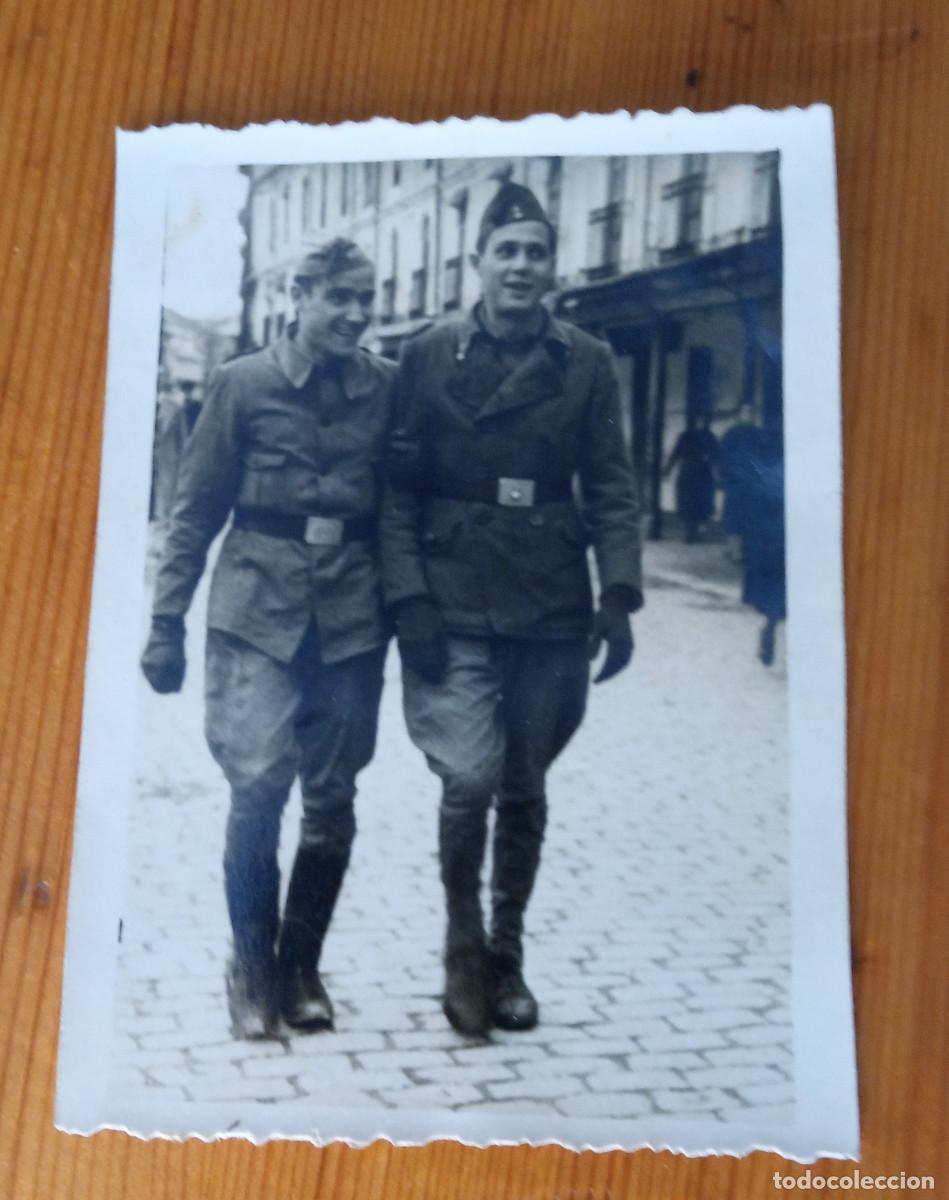 Military Antiques: Pareja de soldados 1941
