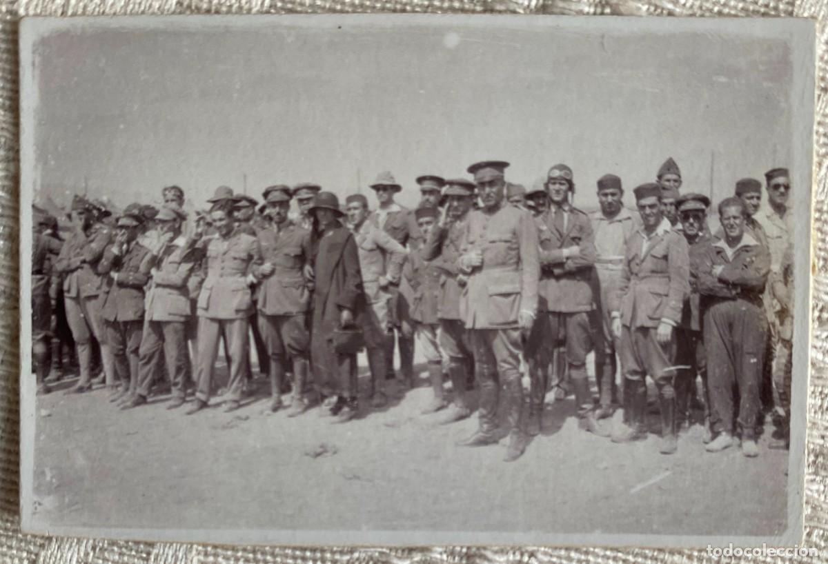 Military Antiques: ANTIGUA FOTOGRAFIA DE OFICIALES Y MILITARES EN LA GUERRA DEL RIFF, MARRUECOS, MIDE 6,1 X 4 CMS.