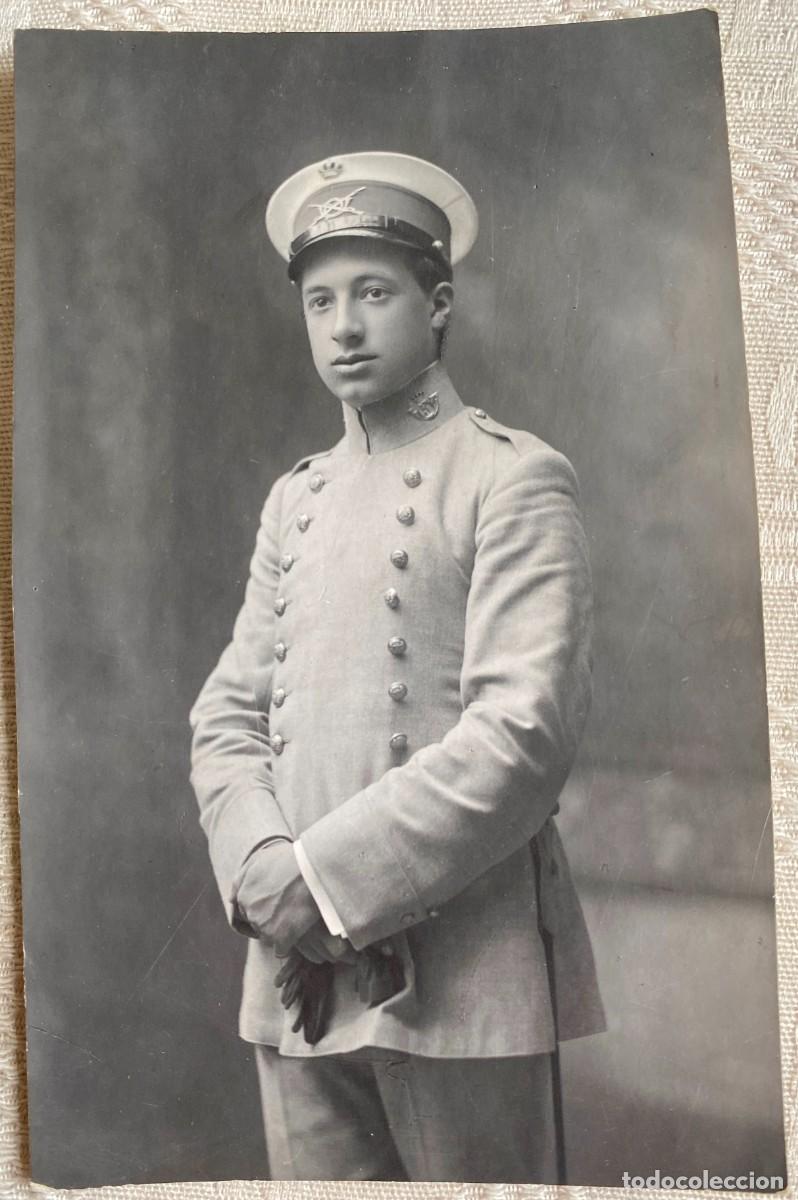 Militaria: ANTIGUA FOTOGRAFIA DE CADETE DE LA ACADEMIA DE INFANTERIA DE TOLEDO, FIRMADA Y DEDICADA, TAMA&Ntilde;O POST