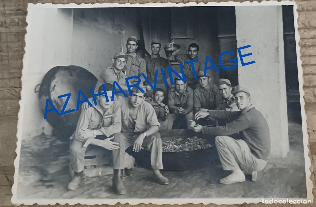 Militaria: ANTIGUA FOTOGRAFIA MILITAR, SERVICIO DE COCINA, 100X72MM