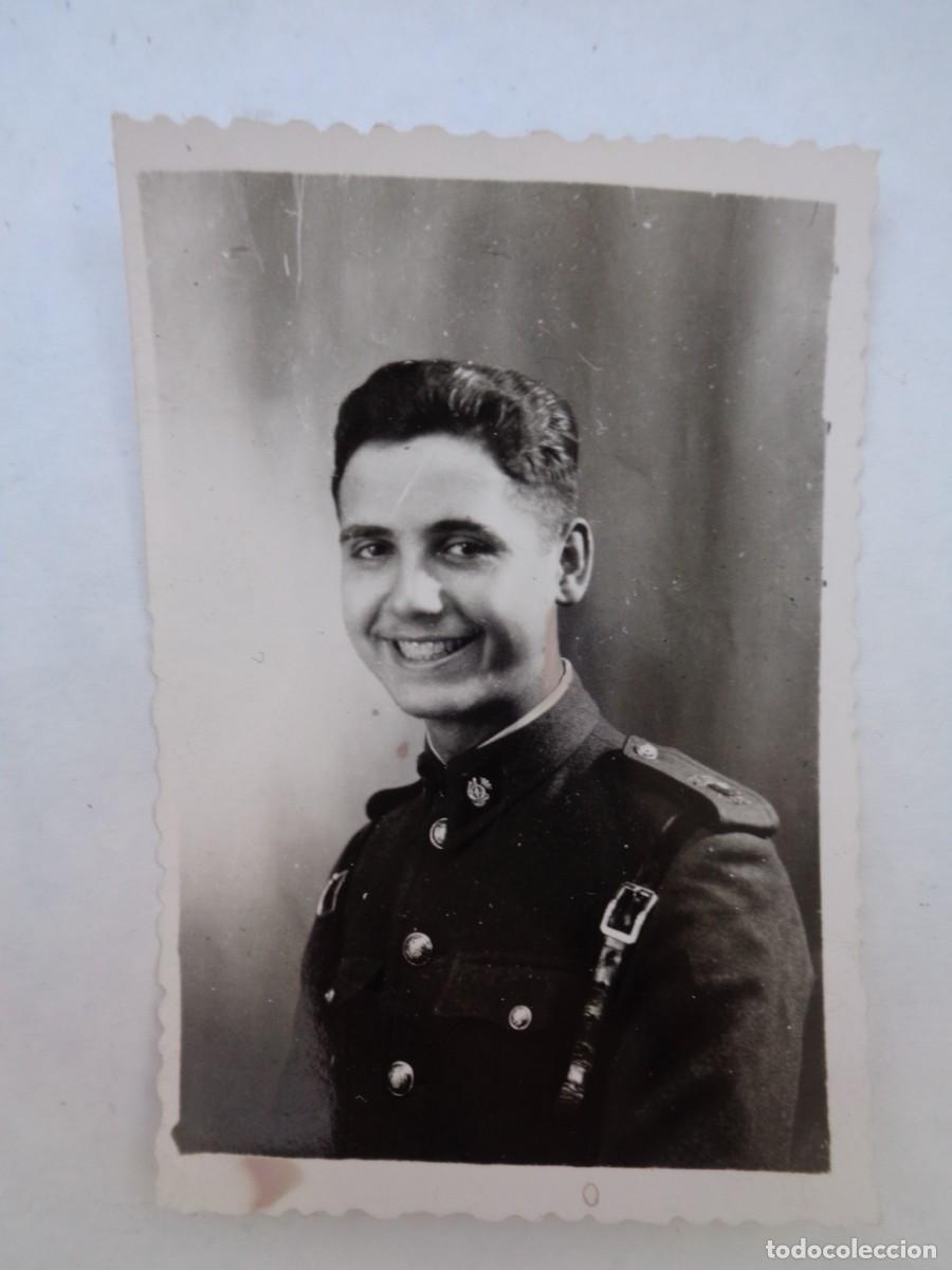 Militaria: FOTO DE ESTUDIO DE MILITAR DE INFANTERIA , CON TRINCHAS