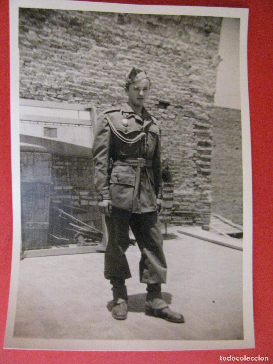 Militaria: FOTO DE UN MILITAR. 10X7 CM. A&Ntilde;OS 50.