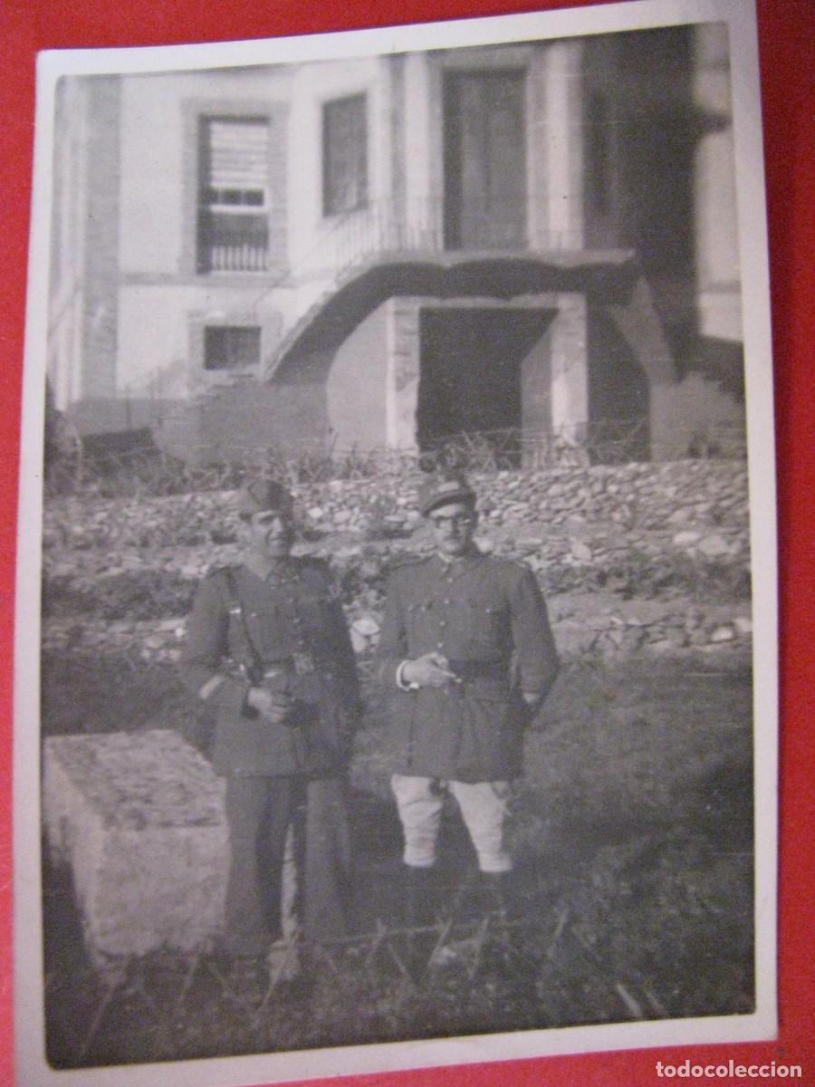 Militaria: FOTO DE MILITARES. 8,5X6 CM. A&Ntilde;OS 50.