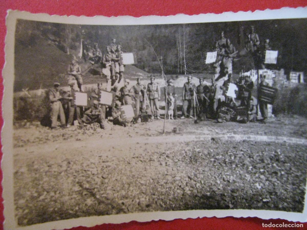 Militaria: FOTO DE MILITARES. 8,5X6 CM. A&Ntilde;OS 50.