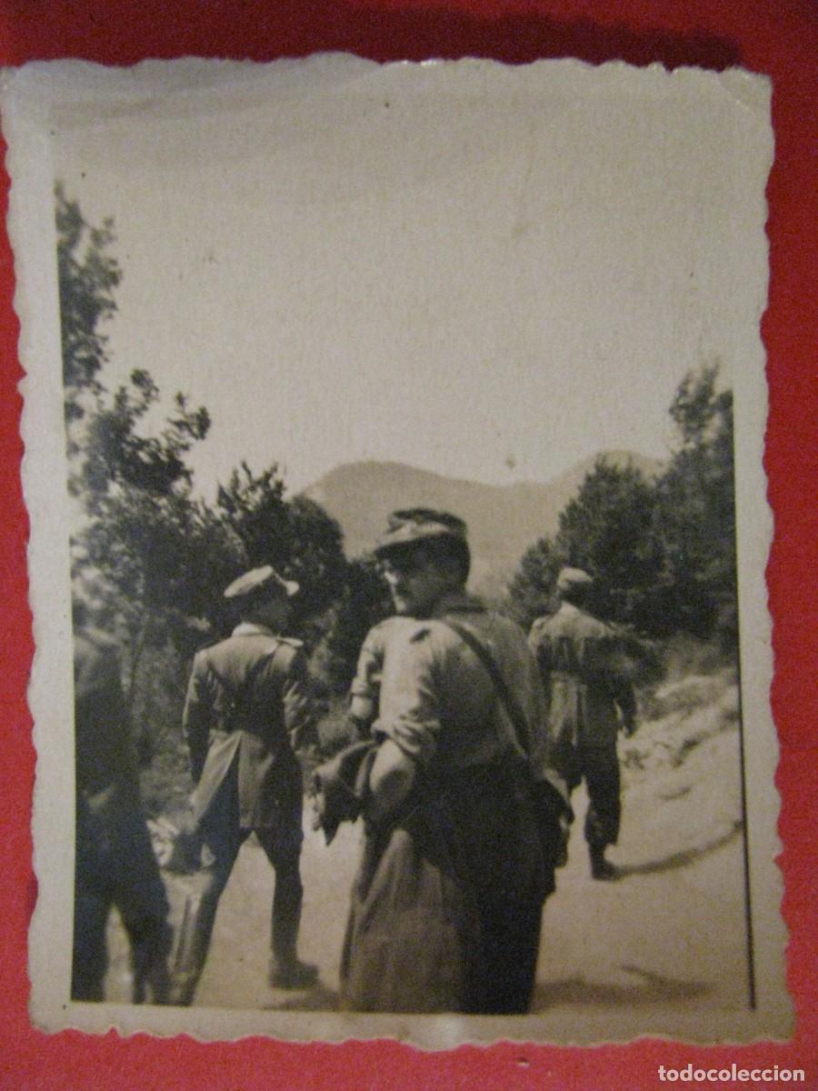 Militaria: FOTO DE MILITARES. 6X4,5 CM. 1949.